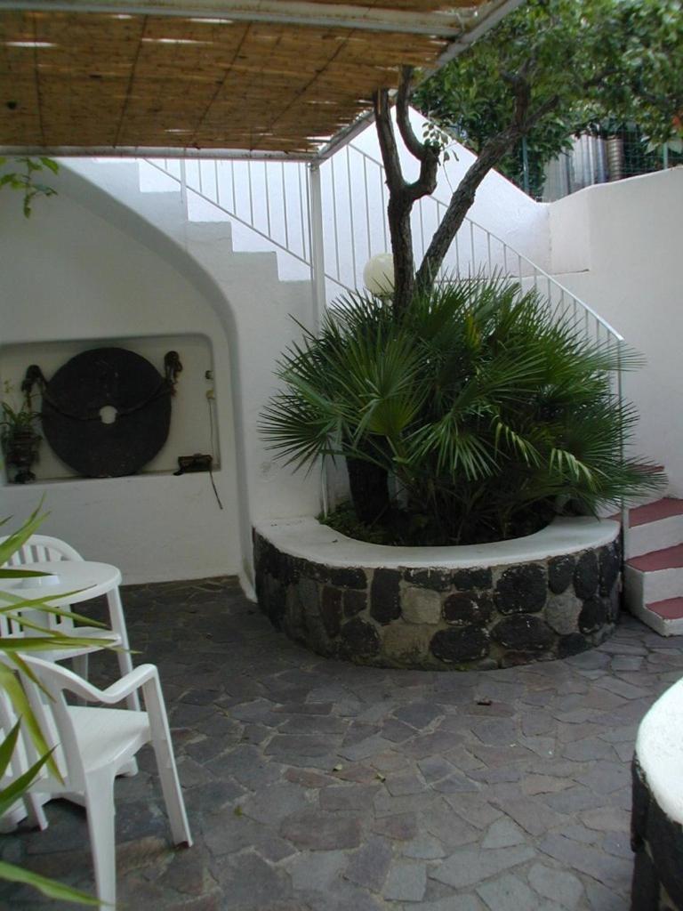 Hotel Villa Augustus Lipari  Dış mekan fotoğraf