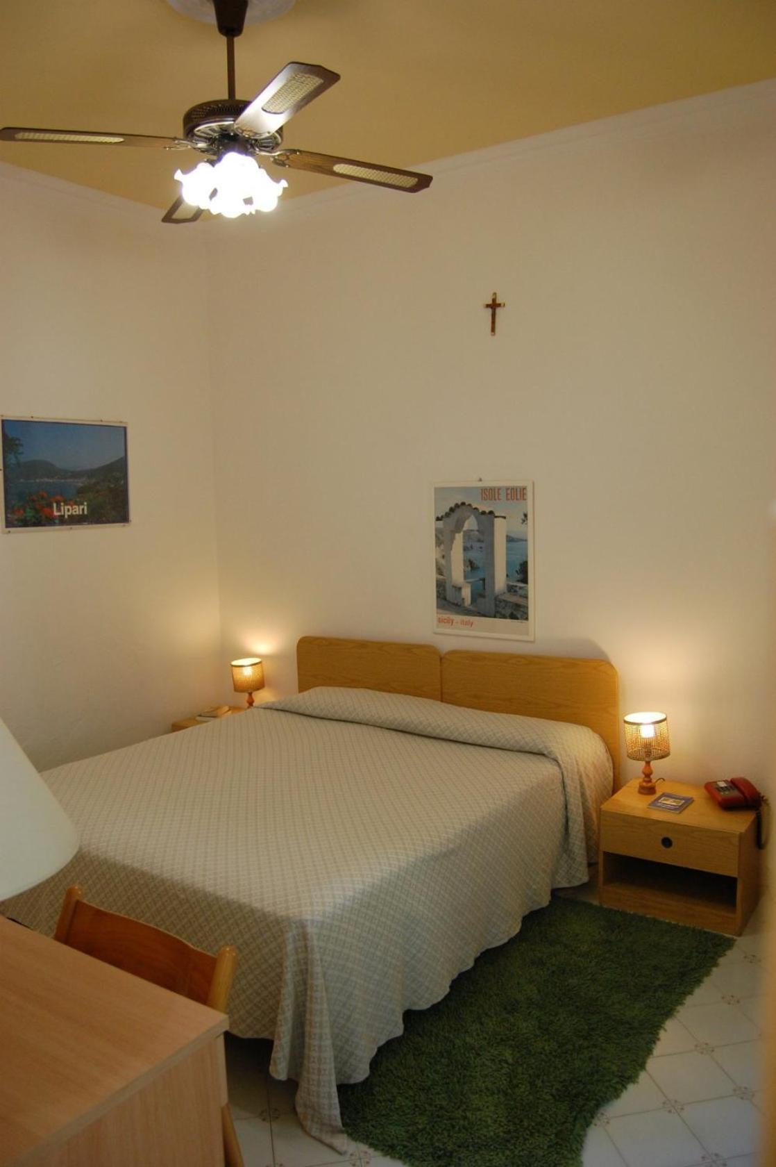 Hotel Villa Augustus Lipari  Dış mekan fotoğraf